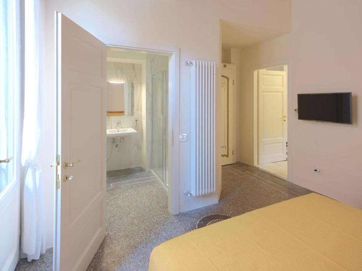 Villa Giulia Bnb ヴィアレッジョ エクステリア 写真