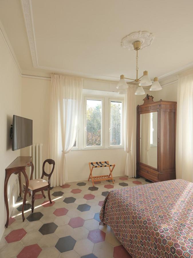 Villa Giulia Bnb ヴィアレッジョ エクステリア 写真