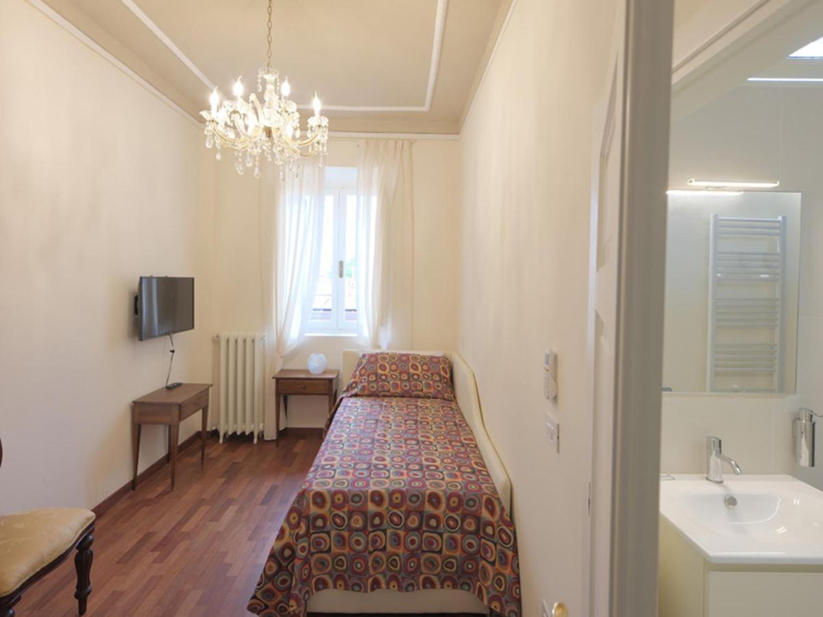 Villa Giulia Bnb ヴィアレッジョ エクステリア 写真